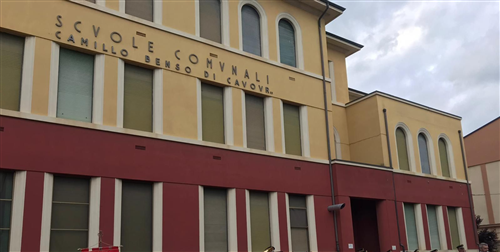 Segnalazioni di presunti tentativi di rapimento davanti alle scuole: nessun riscontro da parte delle autorità